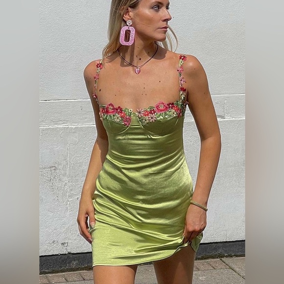 Floral Embroidery Solid Color Cami Dress - Picture 4 of 11